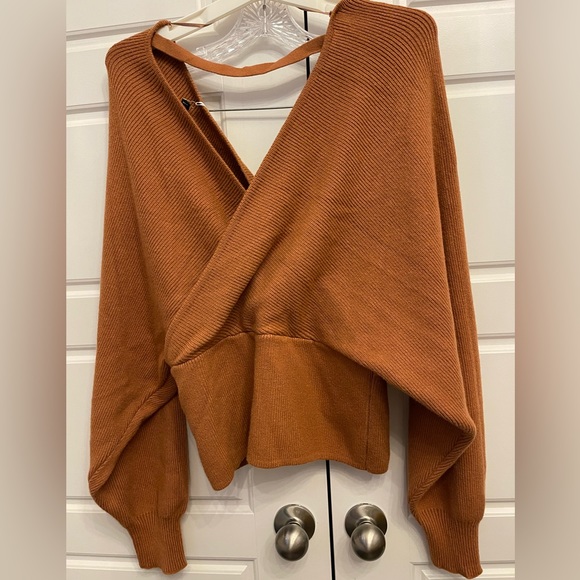 Love Tree Woman’s Tight Knit Brown Long Dolman Sleeve Sweater - Picture 2 of 8